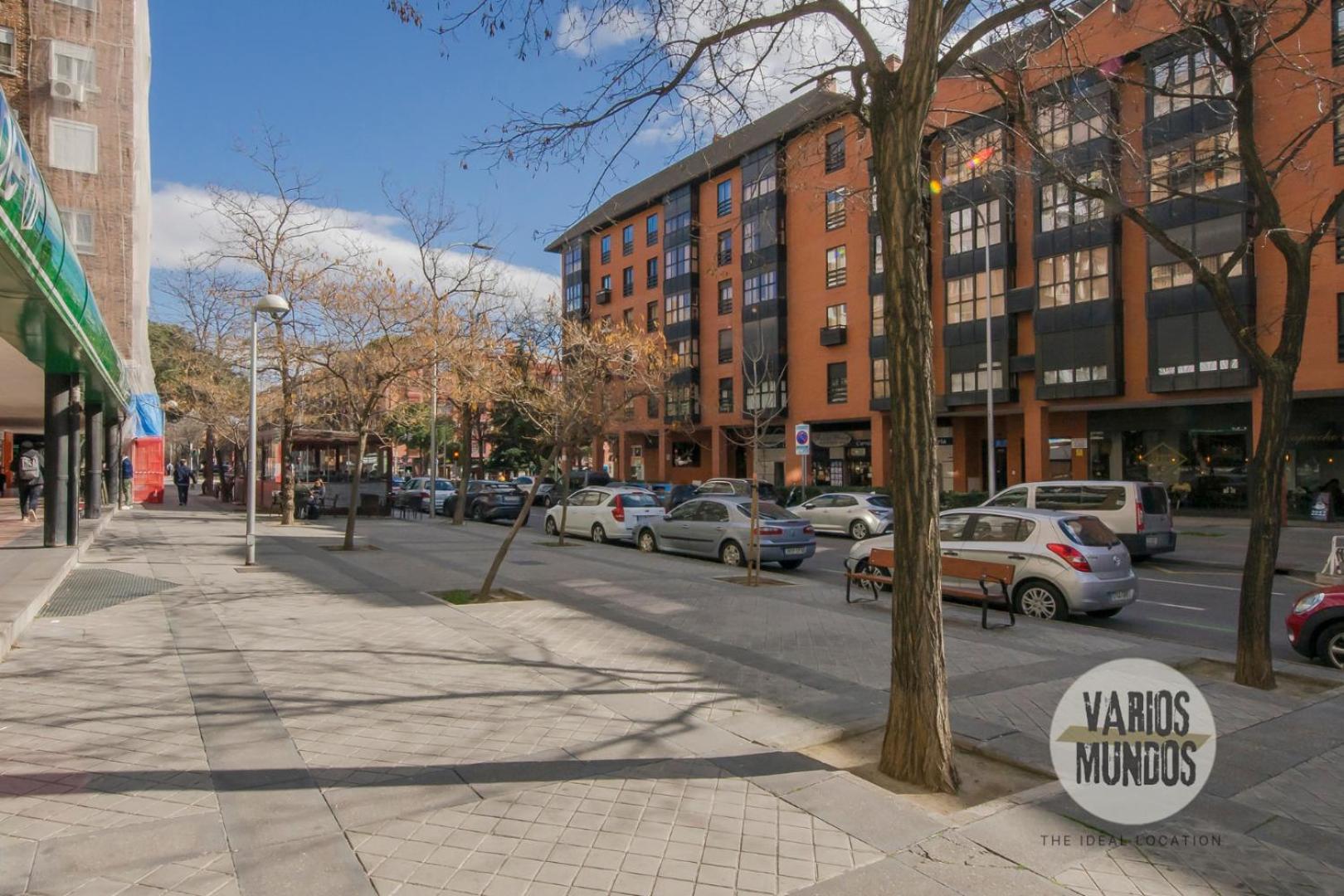 Escapada Con Parking Para 3, Vive La Latina Madrid Luaran gambar
